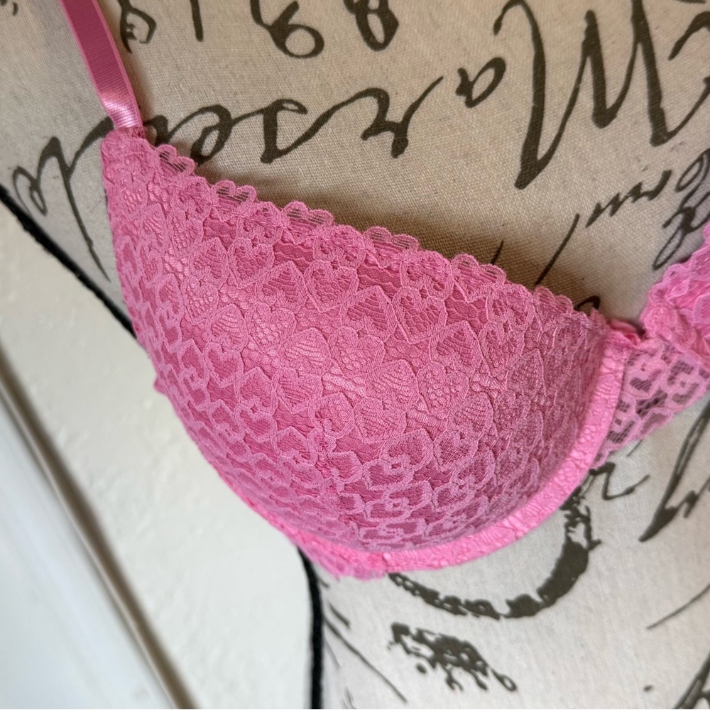 Jessica Simpson Pink Lace Heart Underwire Bra - Size 36C (NWOT) - Picture 3 of 10